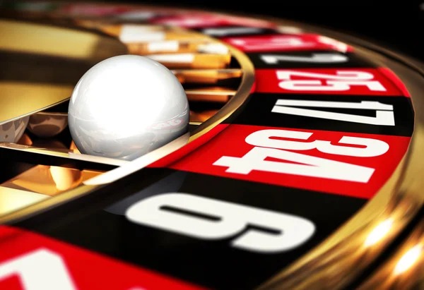 menara123 app showing live baccarat table with chat and betting interface on mobile phone